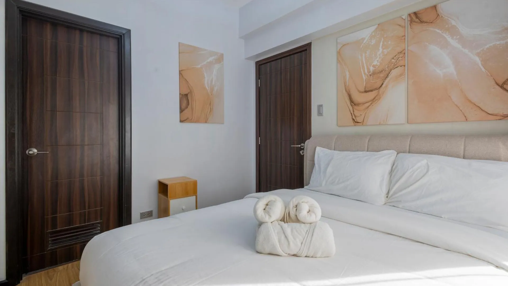 Aparthotel The Radiance Manila Bay Pasay 4*,  Philippinen