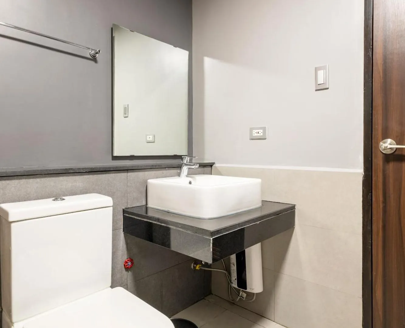 ****  The Radiance Manila Bay Aparthotel Pasay Philippines